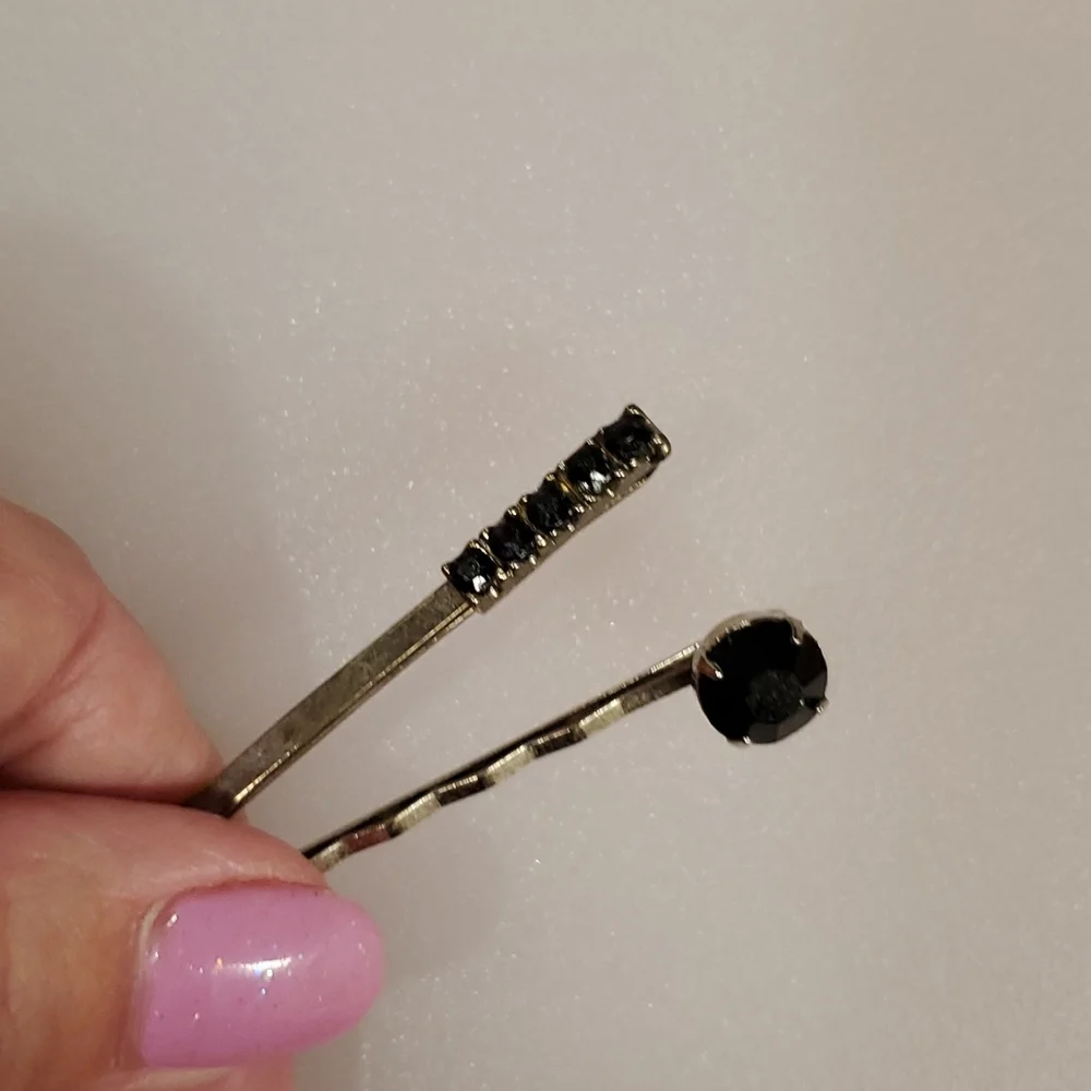 Set of 4 rhinestone embellished bobby hair pins AB blue and black floral motif